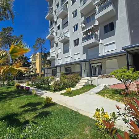 Bohuslava * Golem (Tirana)