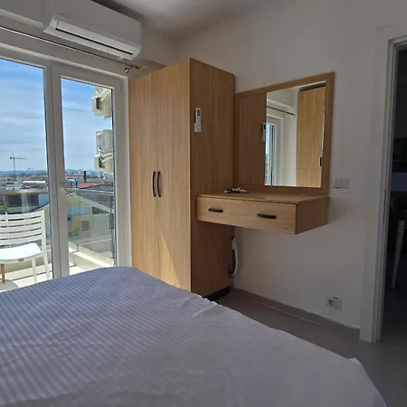 Bohuslava Apartment Golem (Tirana)